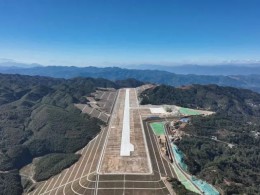 云南鳳慶通用機(jī)場建設(shè)工程項目土石方、地基處理及排水工程施工